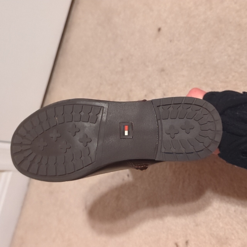 Boots - Picture 4 of 4